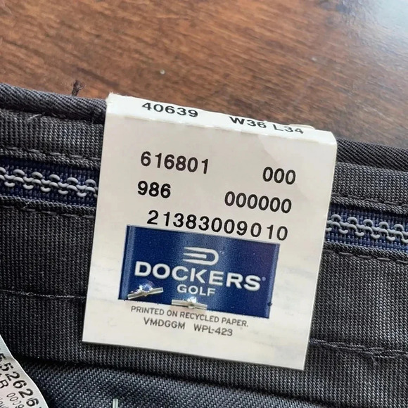 Dockers Golf relaxed fit flat Front golf pants, black. Men’s size 36 X 34 NWT - Picture 3 of 11